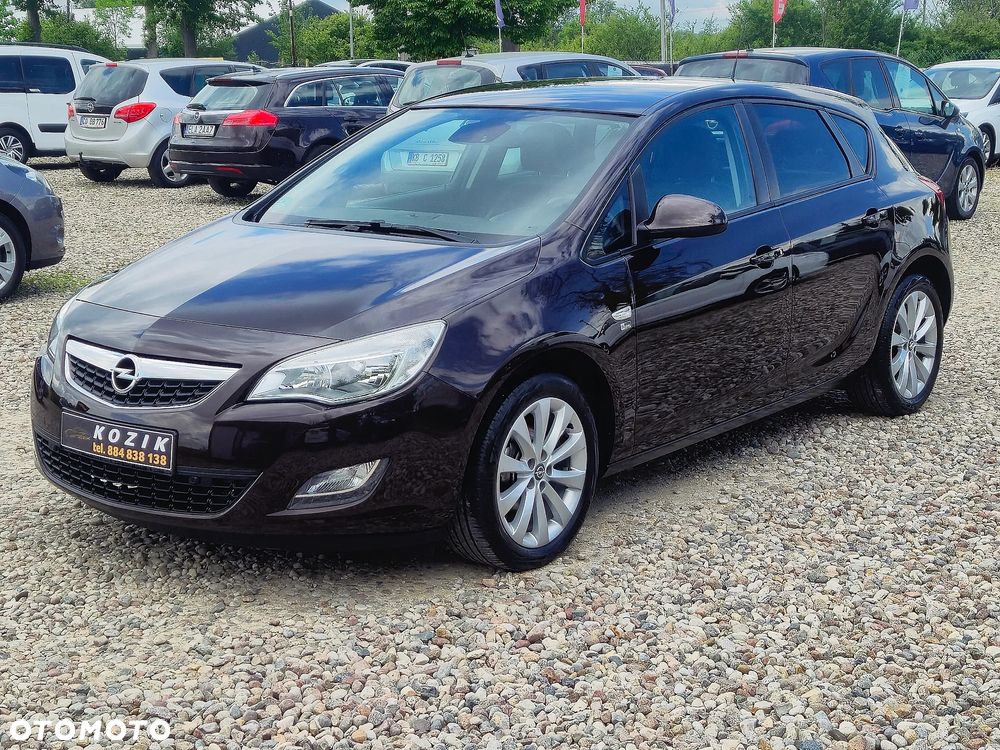 Opel Astra 1.4 Turbo Color Edition - 1