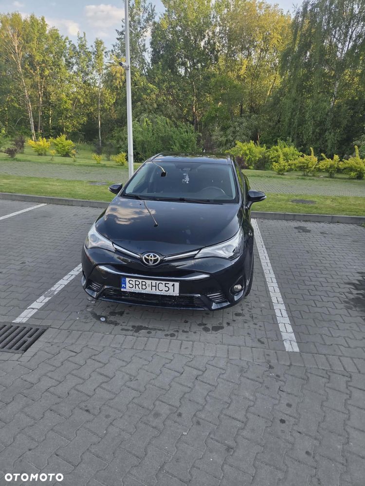 Toyota Avensis 1.8 Premium - 3