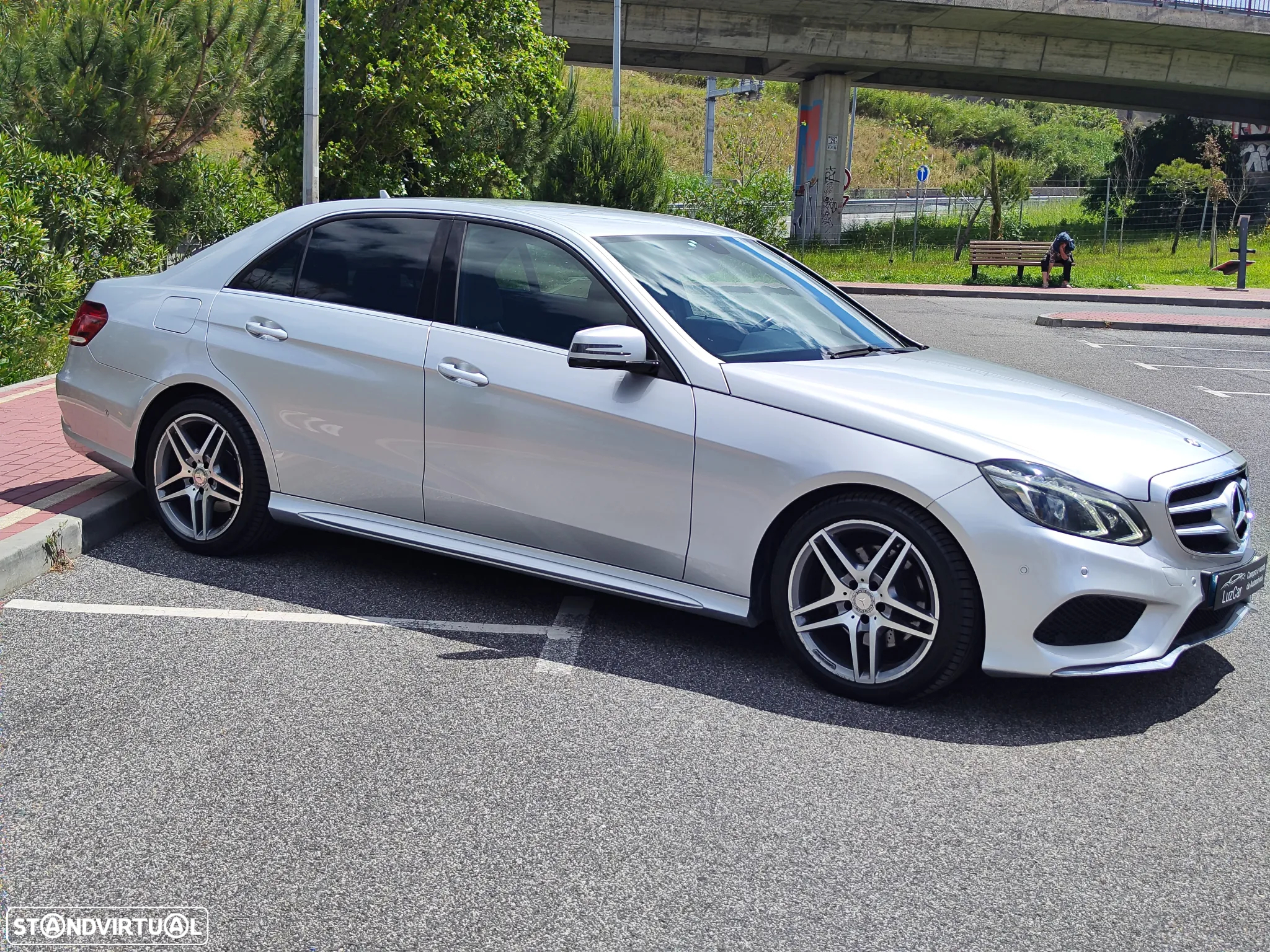 Mercedes-Benz E 300 Bluetec Hybrid Avantgarde - 5