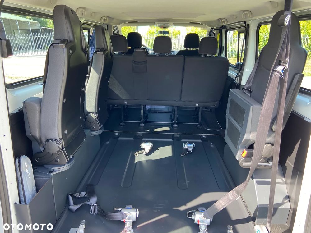 Renault Trafic - 15