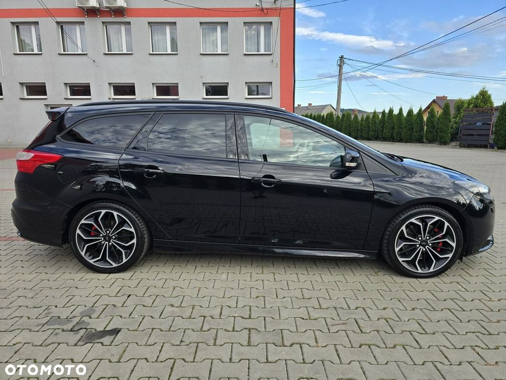 Ford Focus 2.0 EcoBoost ST mit Leder-Sport-Paket - 10