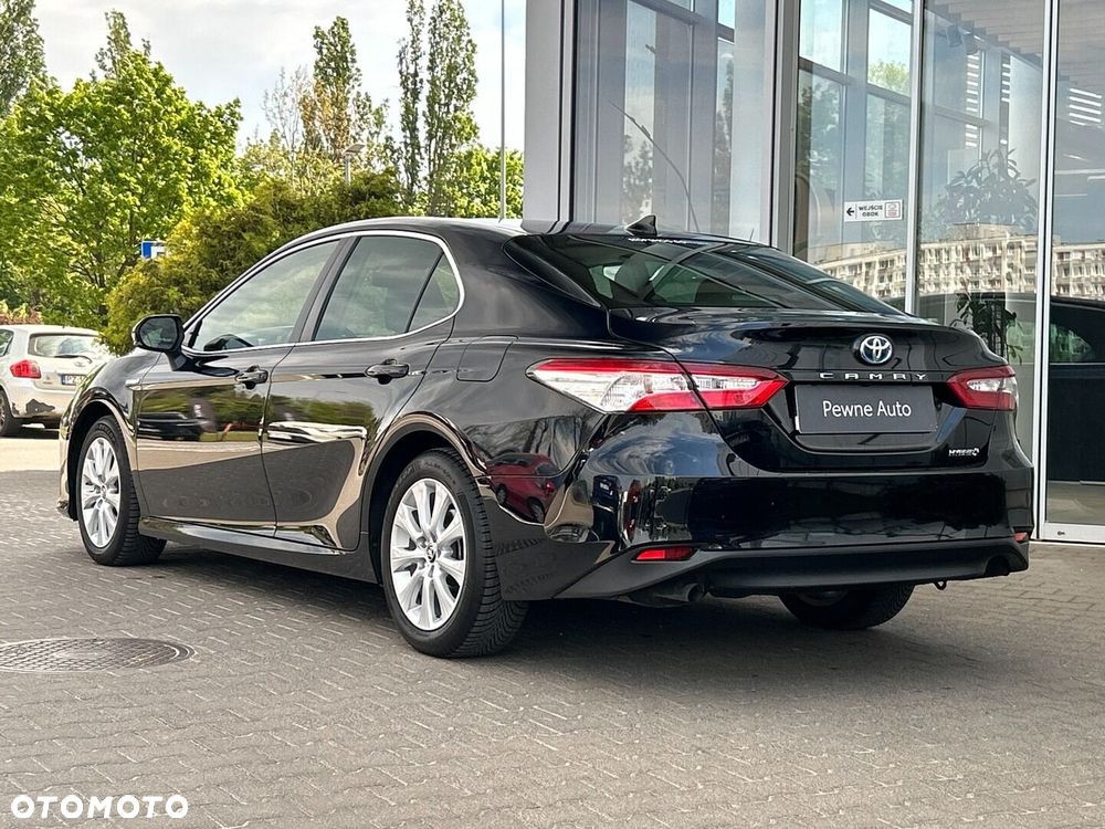 Toyota Camry 2.5 Hybrid Comfort CVT - 3