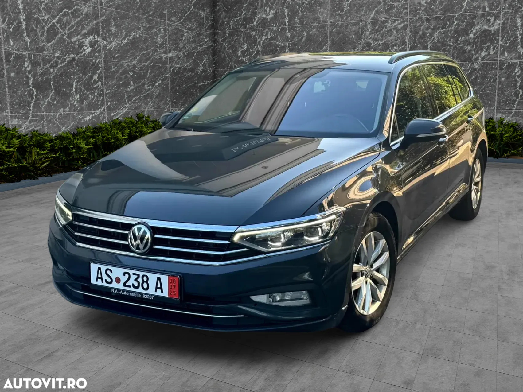 Volkswagen Passat 2.0 TDI (BlueMotion Technology) DSG Highline - 3