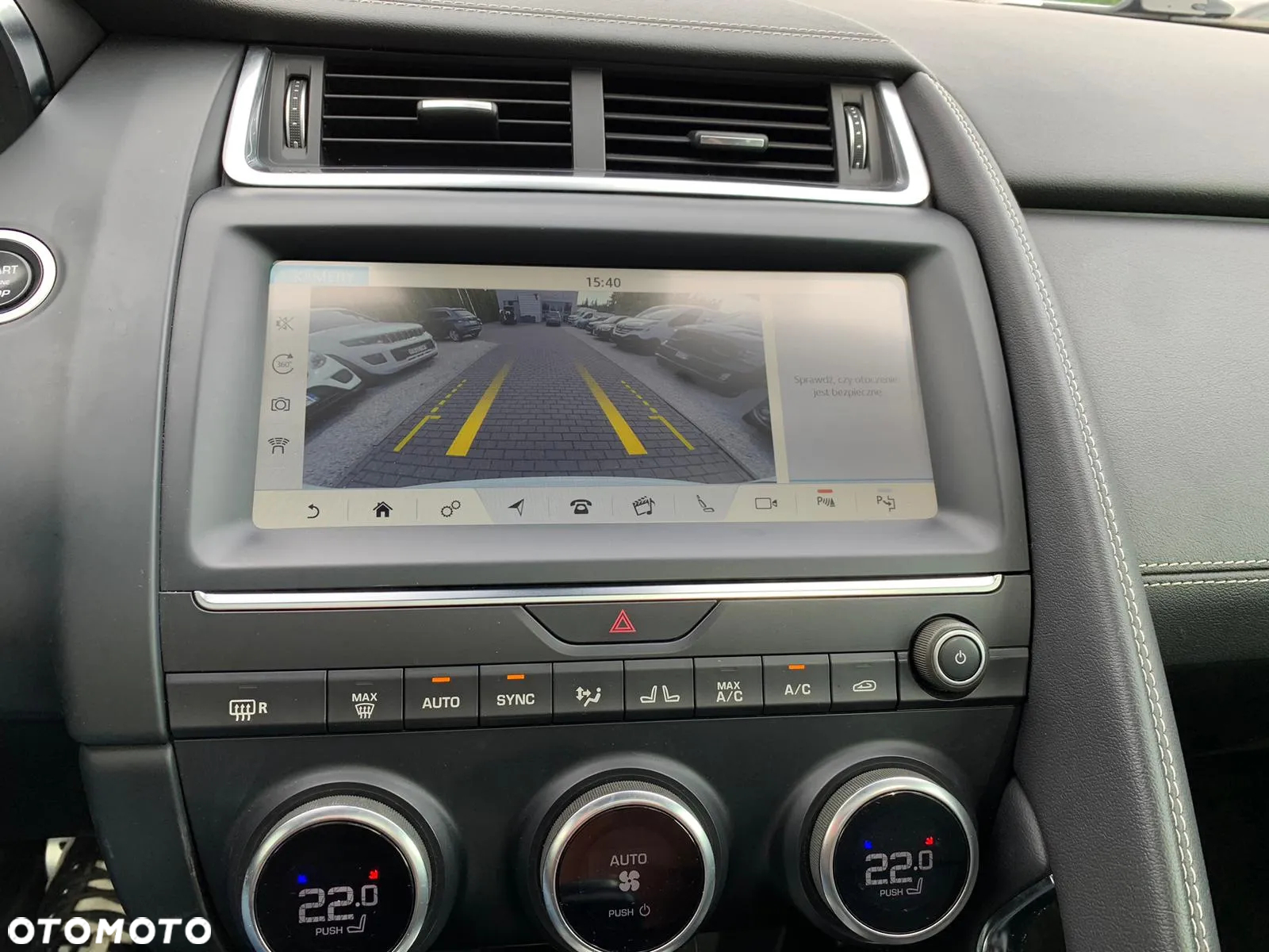 Jaguar E-Pace D180 AWD R-Dynamic S - 24