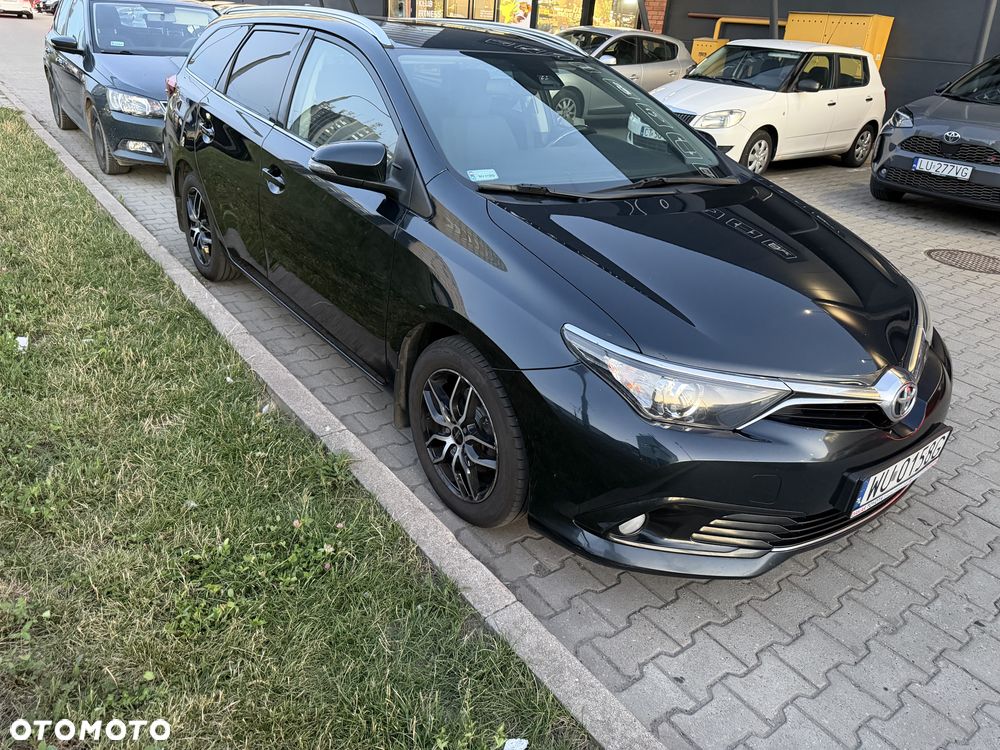 Toyota Auris 1.6 Prestige - 4