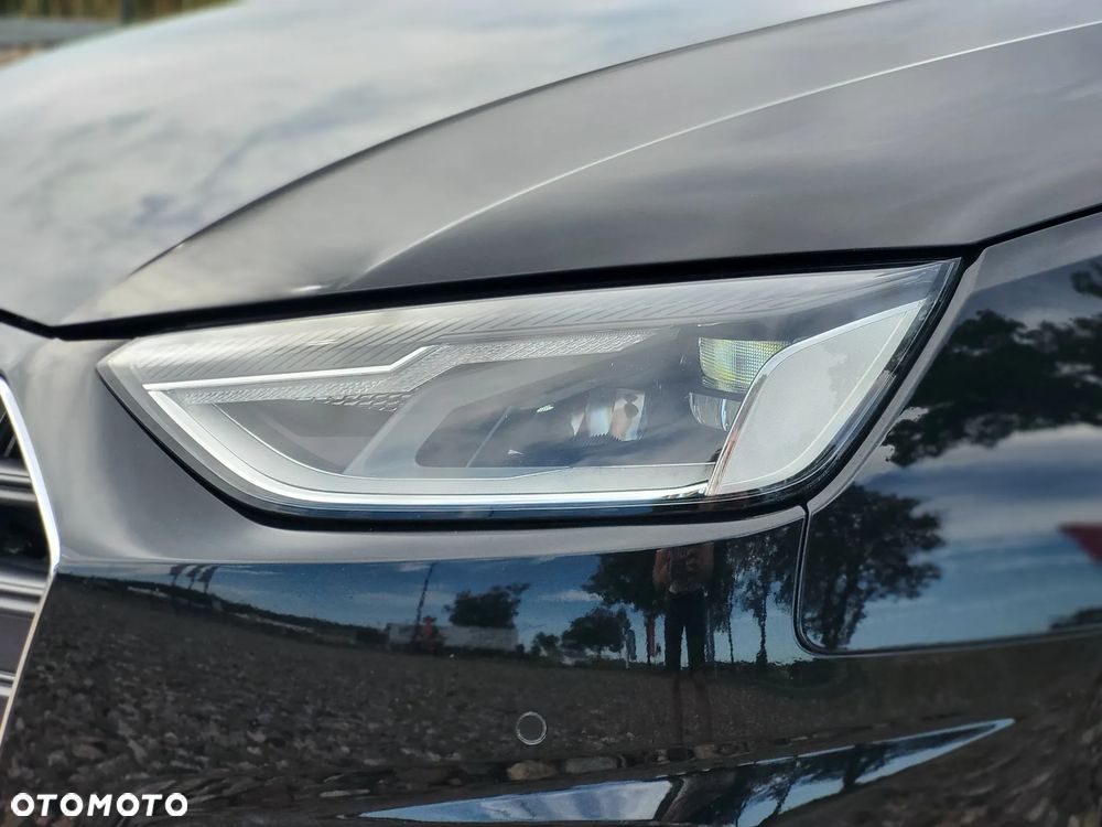 Audi A4 Limousine 35 TFSI S tronic - 11