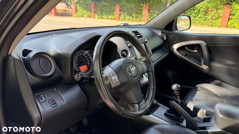 Toyota RAV4 2.2 D-CAT 4x4 Executive - 14
