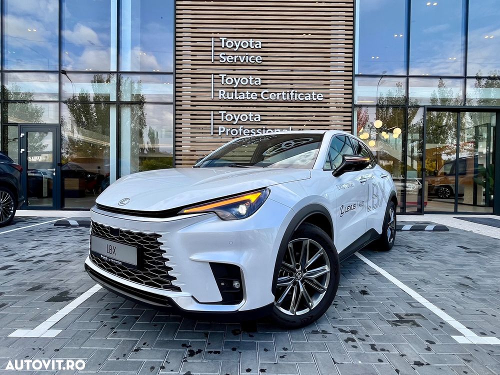 Lexus LBX 1.5 HEV 4x2 CVT Elegant - 2
