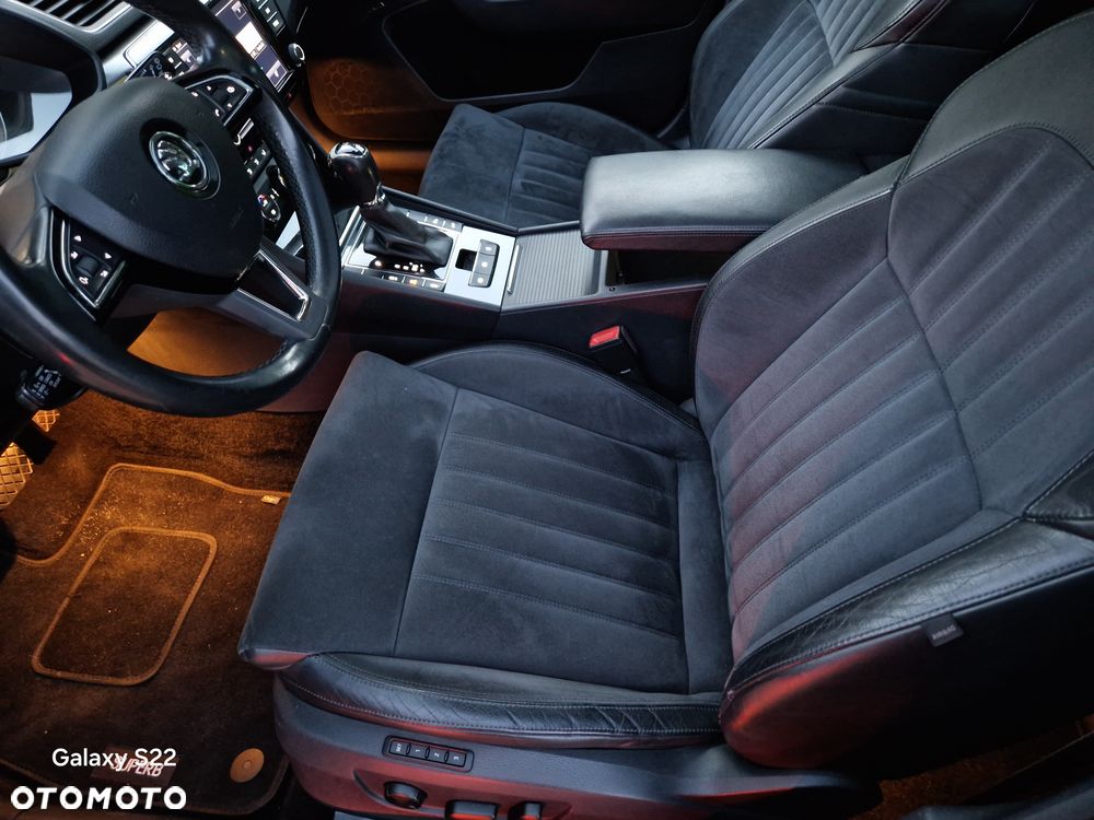 Skoda Superb 2.0 TDI 4x4 DSG Premium Edition - 12