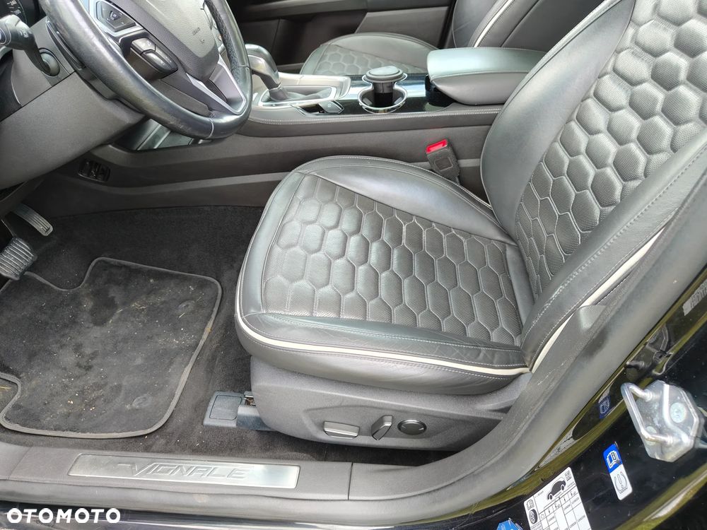 Ford Mondeo Vignale 2.0 TDCi 4WD PowerShift - 23