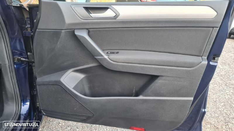 VW Touran 1.6 TDI Confortline DSG - 38