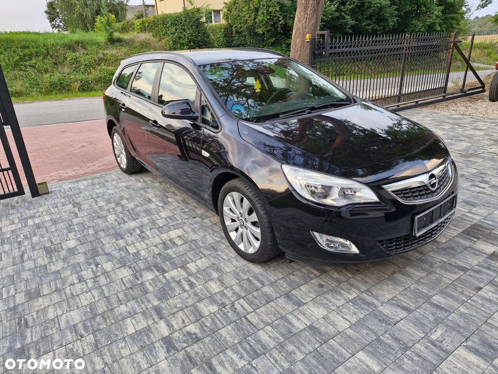 Opel Astra 1.6 Edition Sport - 1