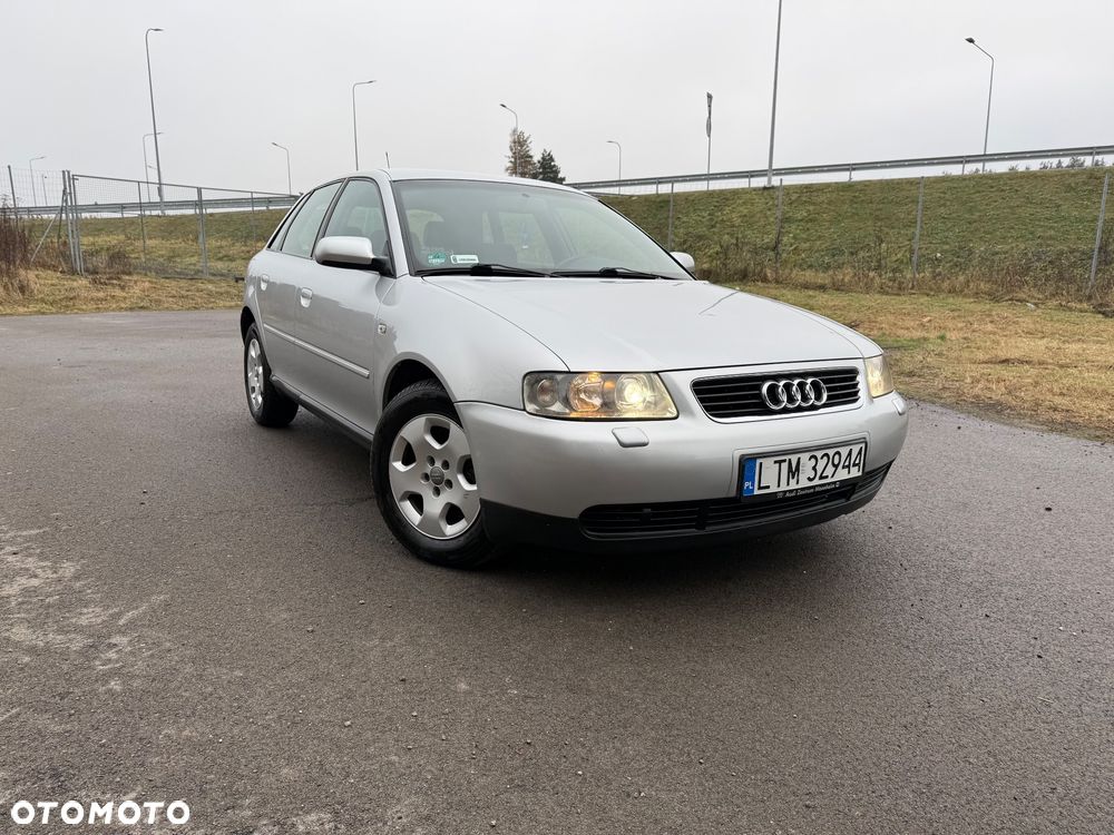 Audi A3 Sportback 1.9 TDI Attraction Tiptronic - 8