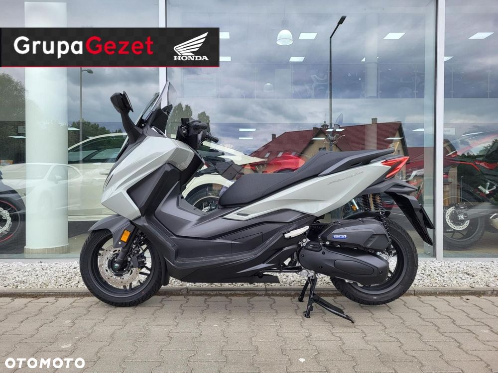 Honda NSS - 2