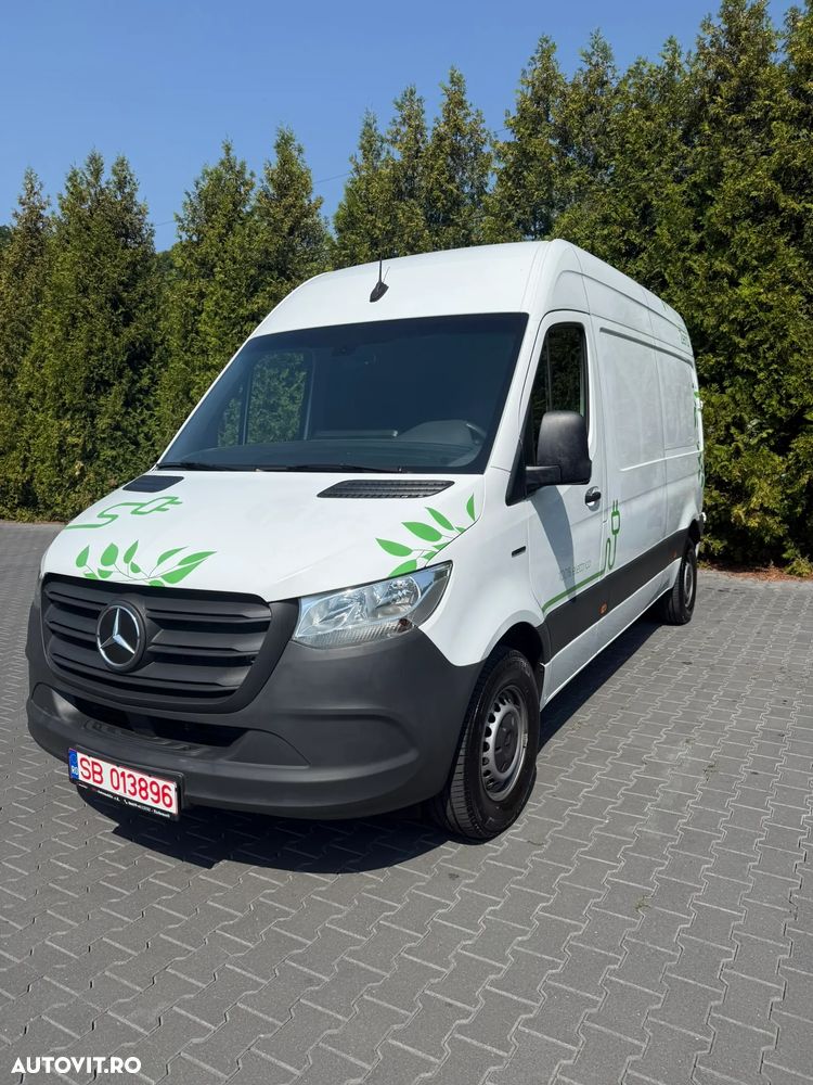 Mercedes-Benz eSprinter - 2