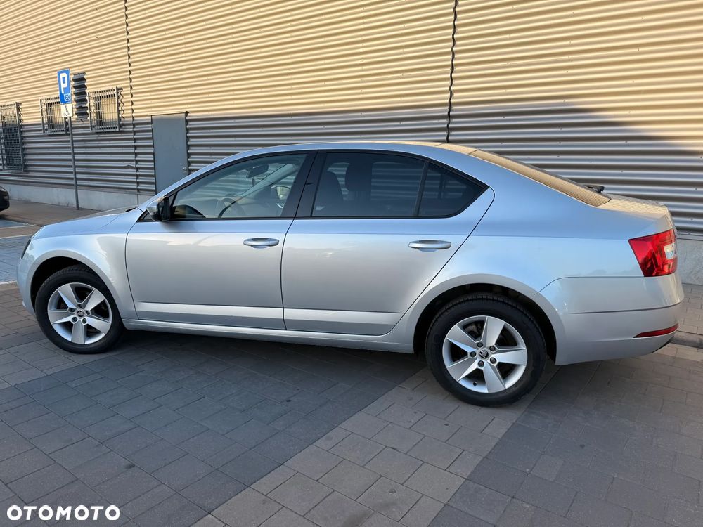 Skoda Octavia 1.6 TDI SCR Ambition - 2