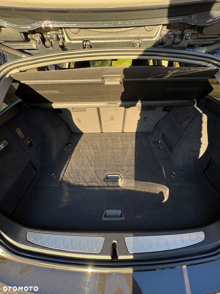 BMW Seria 3 318d - 23