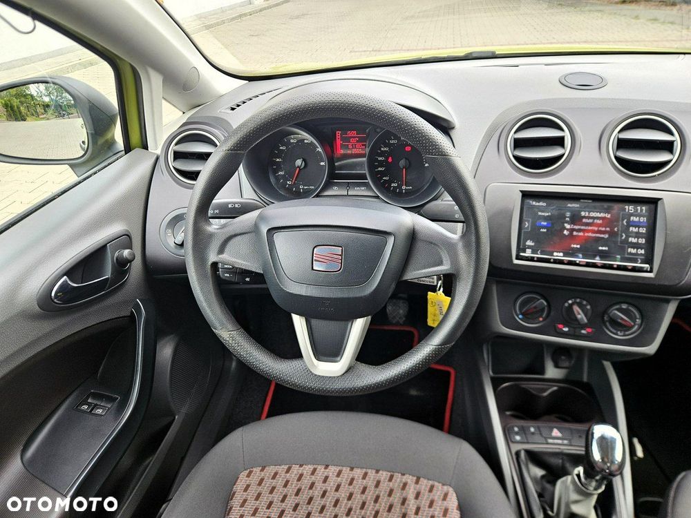 Seat Ibiza 1.4 16V Reference - 27