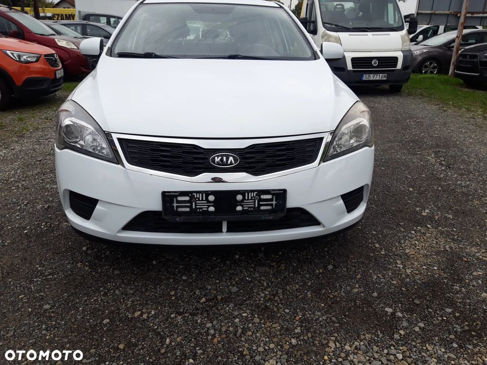 Kia Ceed 1.4 CVVT Attract - 4
