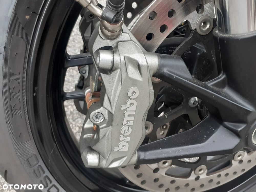 Ducati Monster - 18