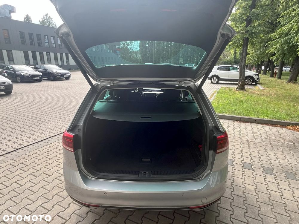 Volkswagen Passat 2.0 TDI BMT Highline DSG - 12
