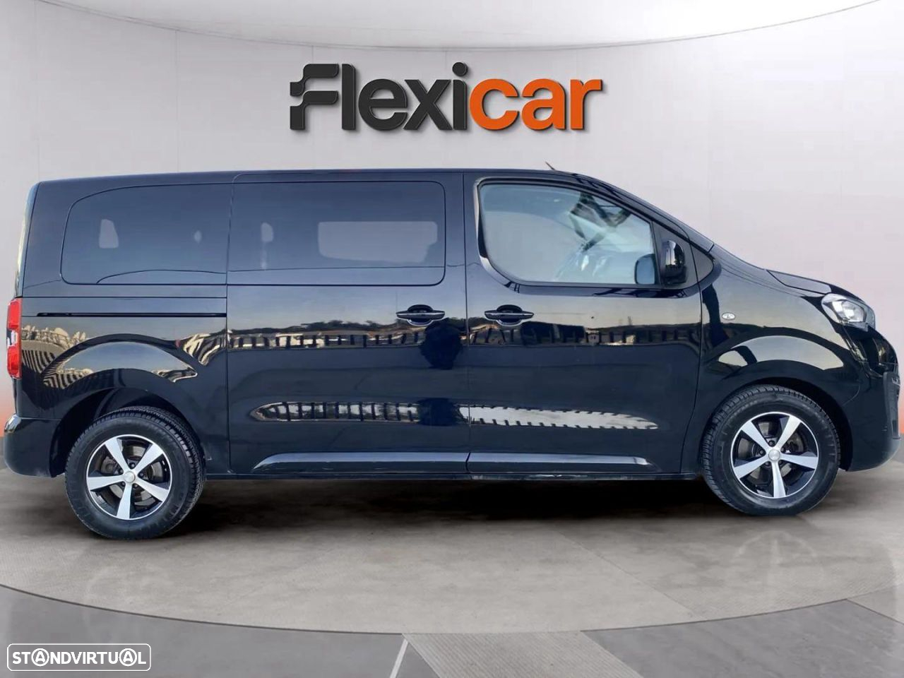 Peugeot Traveller 2.0 BlueHDi L2H1 Business Standard EAT8 - 3