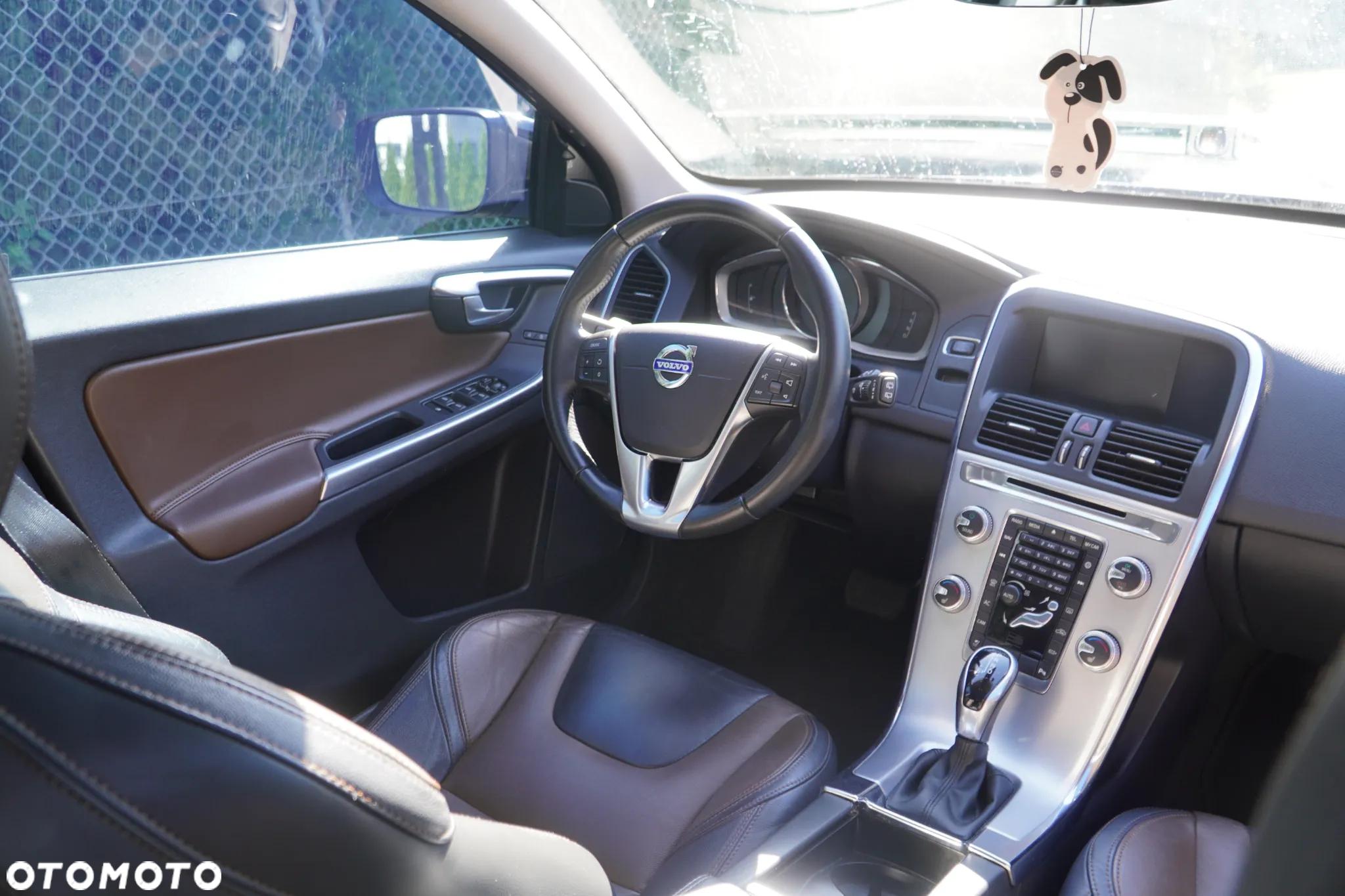 Volvo XC 60 T5 Drive-E Momentum - 11