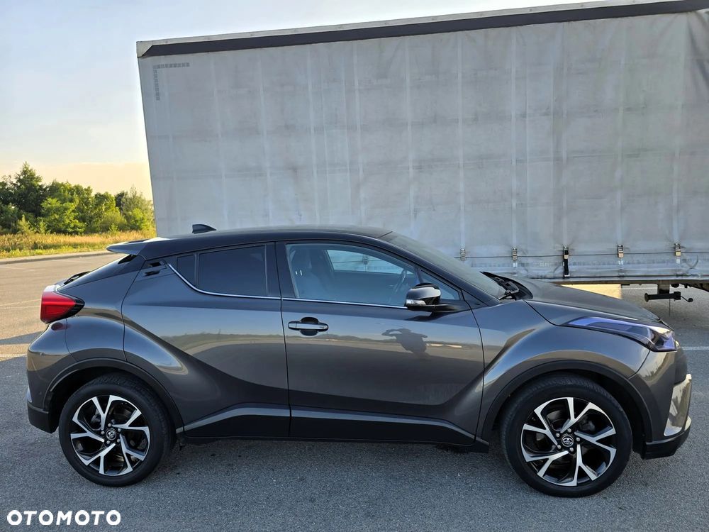 Toyota C-HR 1.2 T Dynamic - 37