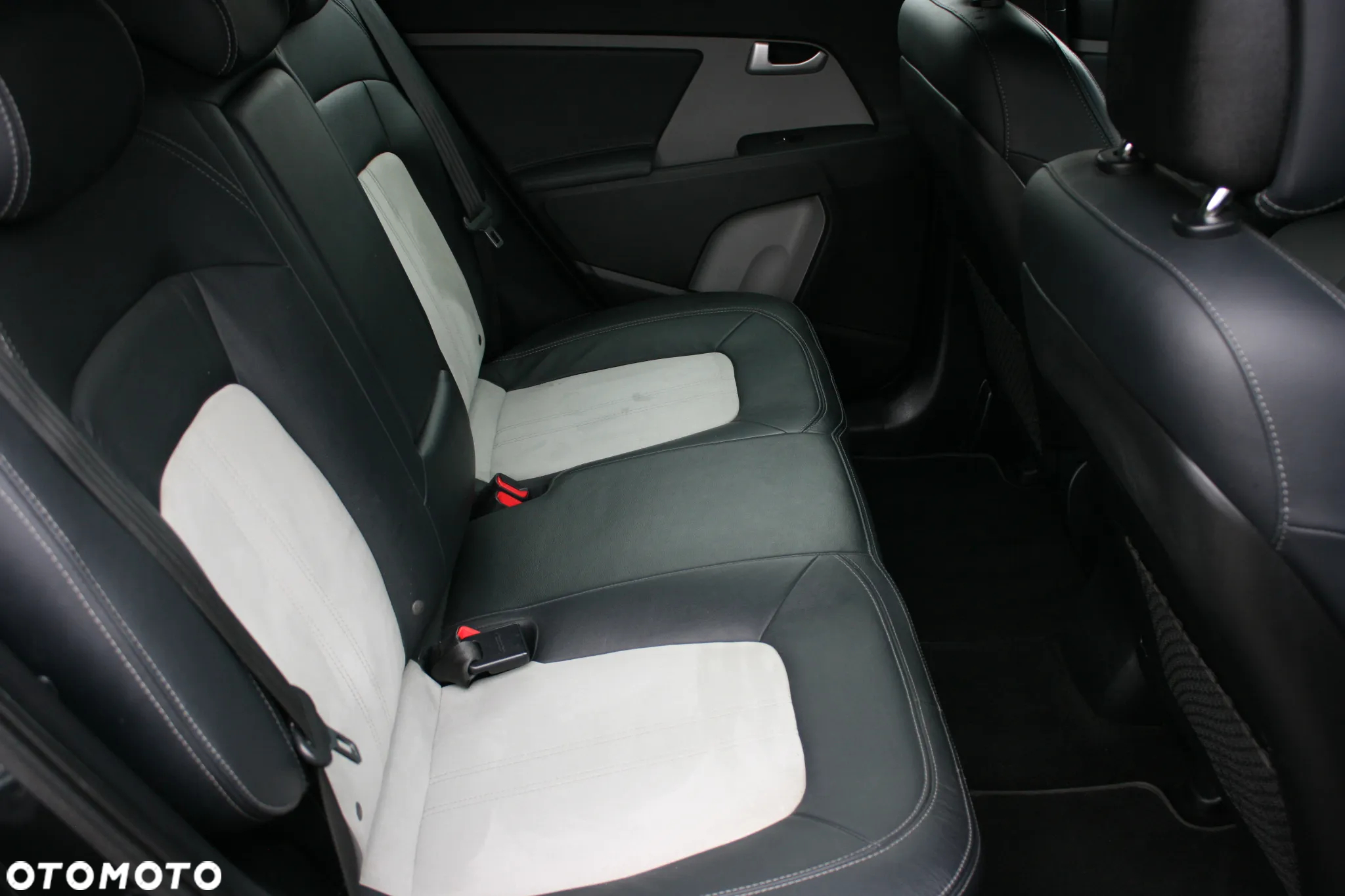 Kia Sportage 1.6 GDI 2WD Dream-Team Edition - 30