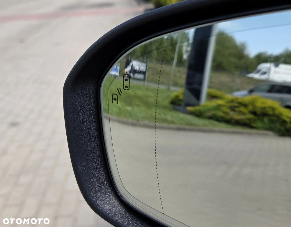 Ford Mondeo 2.0 EcoBlue Titanium - 23