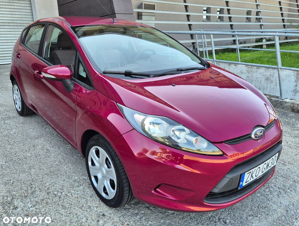 Ford Fiesta 1.25 Celebration - 3