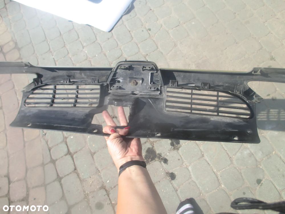 atrapa grill Peugeot 206 - 5