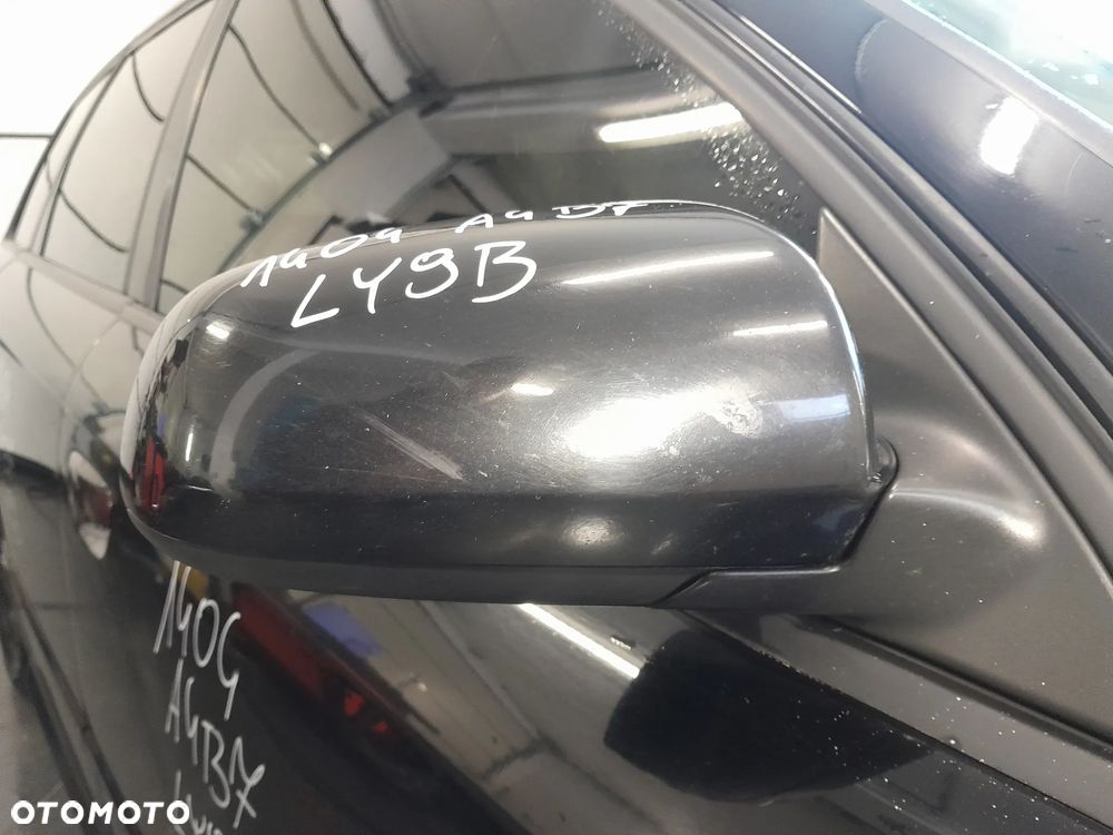 AUDI A4 B7 LUSTERKO PRAWE PRZEDNIE PRAWY PRZÓD ELEKTRYCZNE KOLOR: LY9B - 2