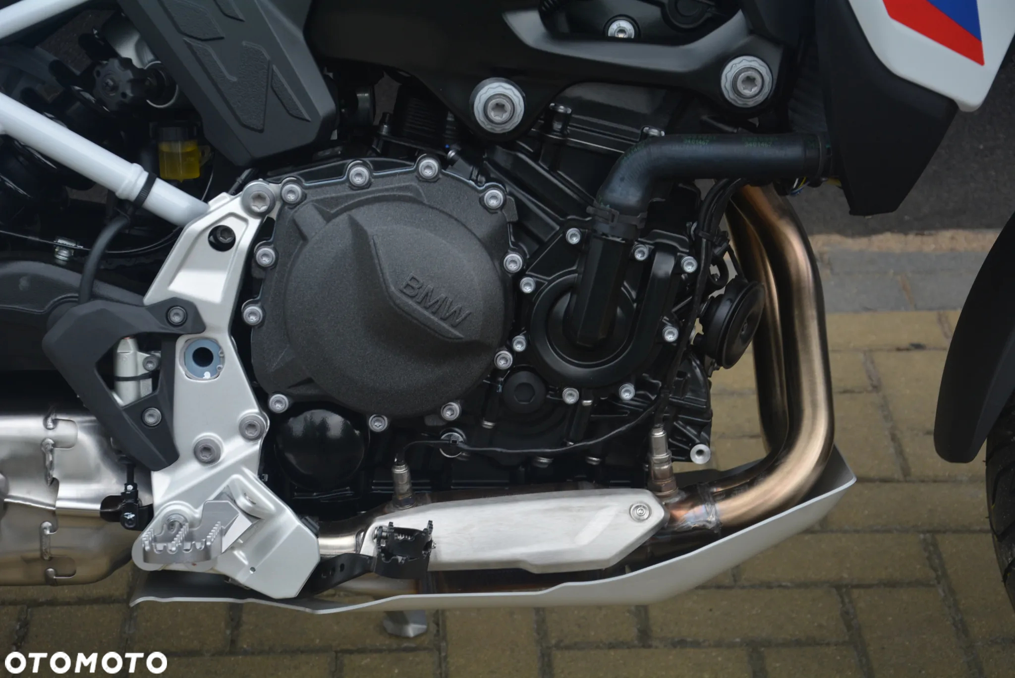 BMW F - 5