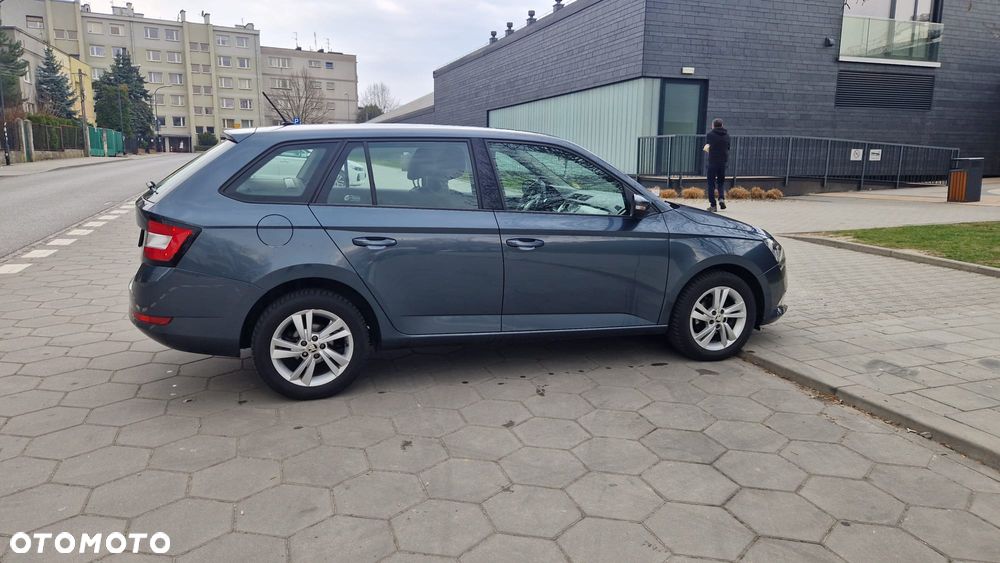 Skoda Fabia 1.0 TSI Ambition - 10