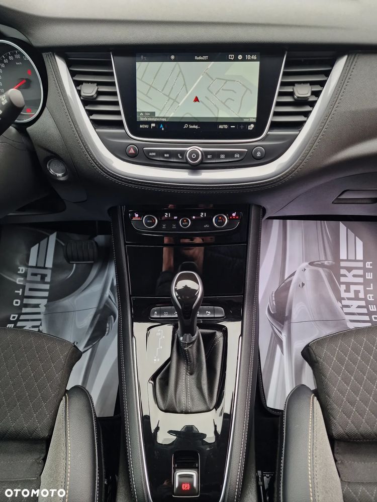 Opel Grandland X 1.6 T Ultimate S&S - 26