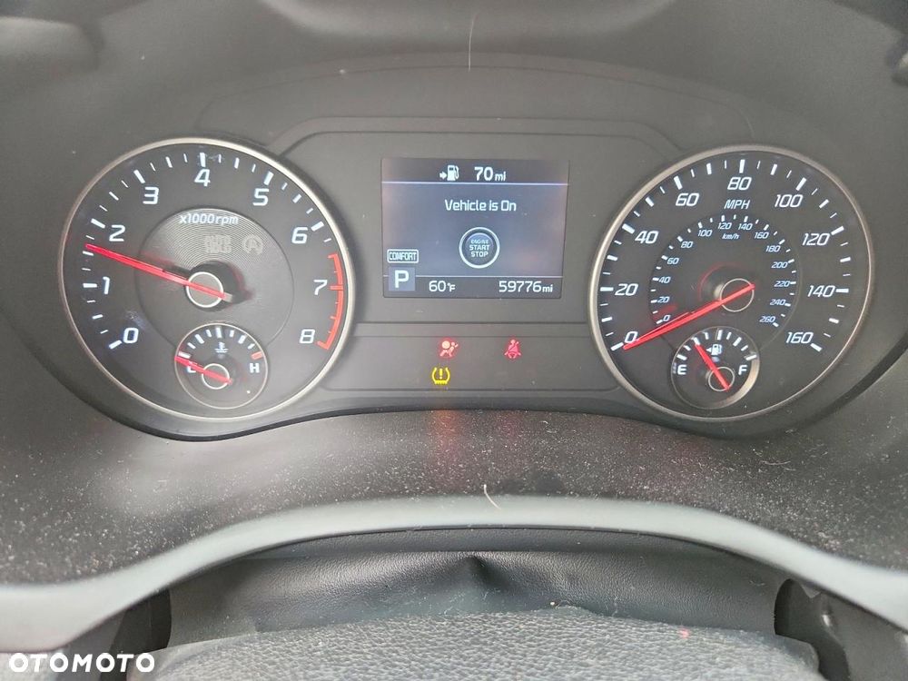 Kia Stinger 2.0 T-GDI L - 11