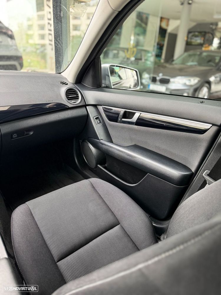 Mercedes-Benz C 200 CDI Elegance BlueEfficiency Aut. - 31