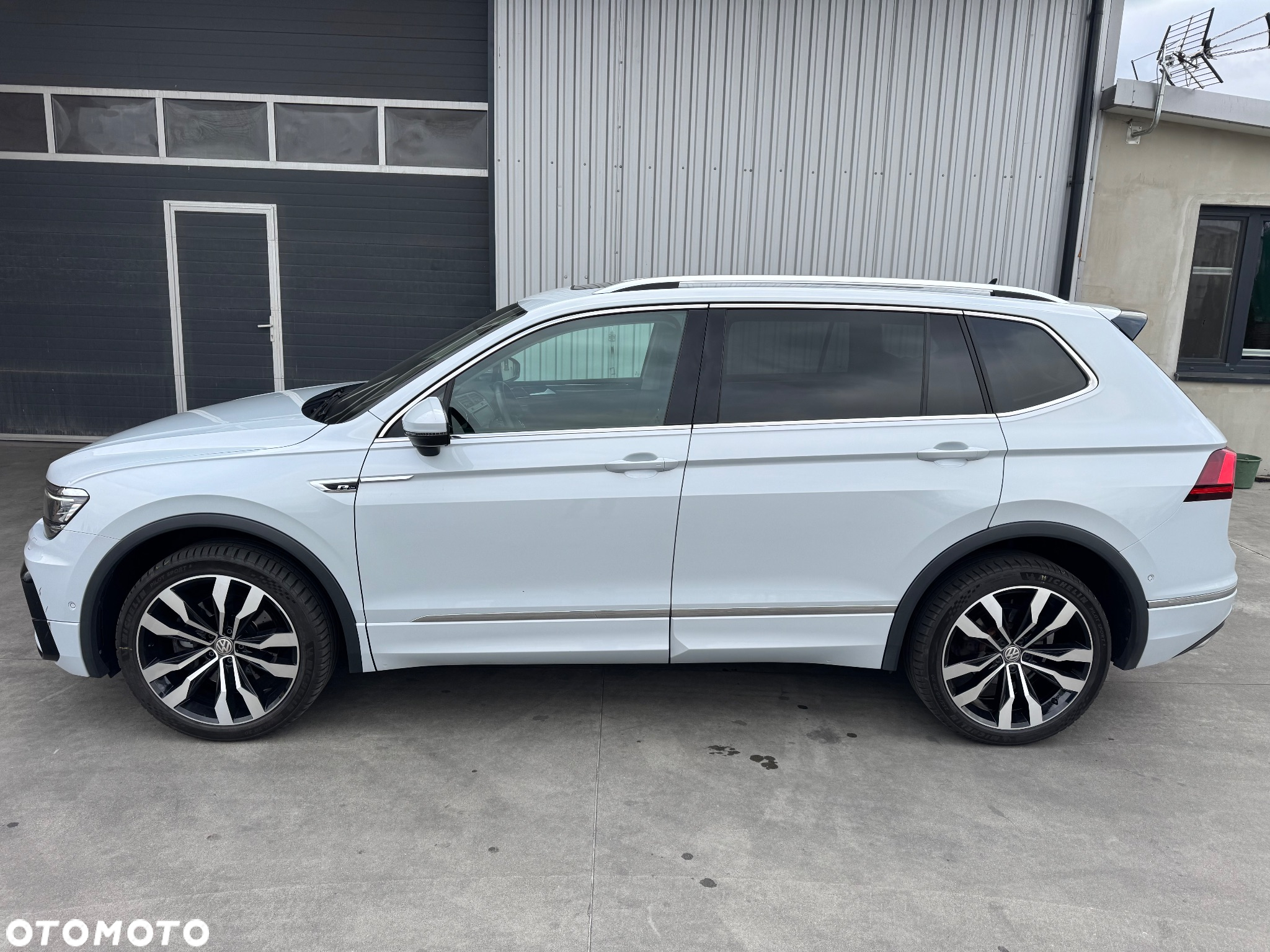 Volkswagen Tiguan Allspace 2.0 TSI 4Mot Highline DSG - 2