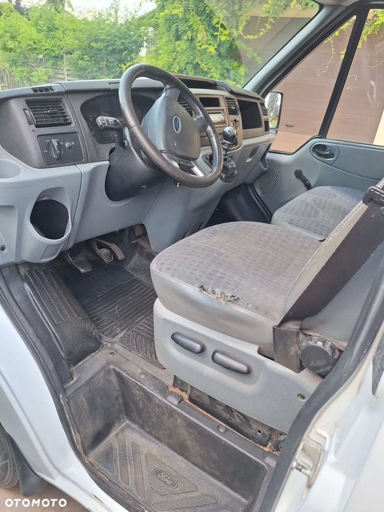 Ford Transit - 4