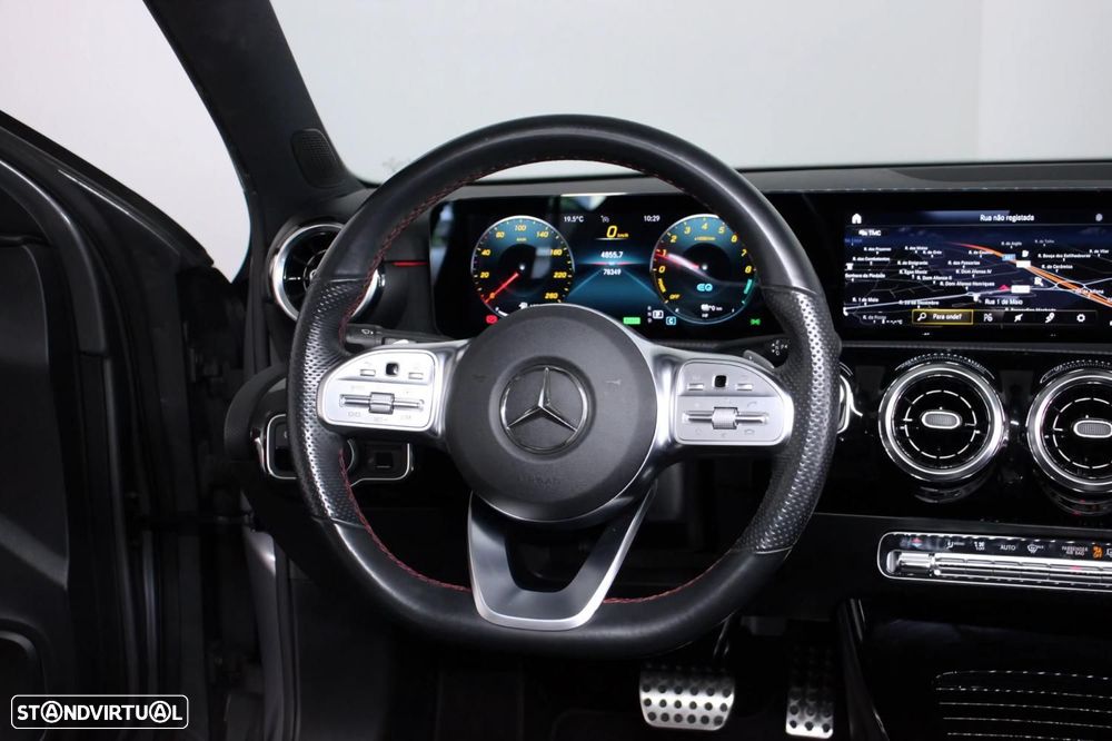Mercedes-Benz A 250 e AMG Line - 10