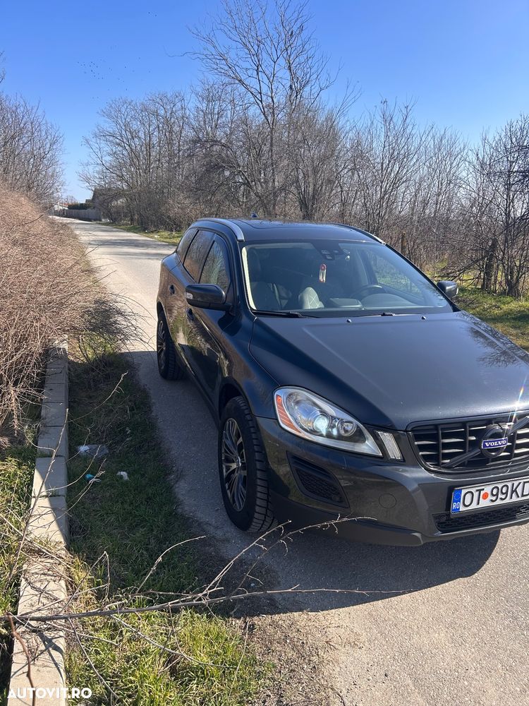 Volvo XC 60 D5 AWD A6 Basic - 3