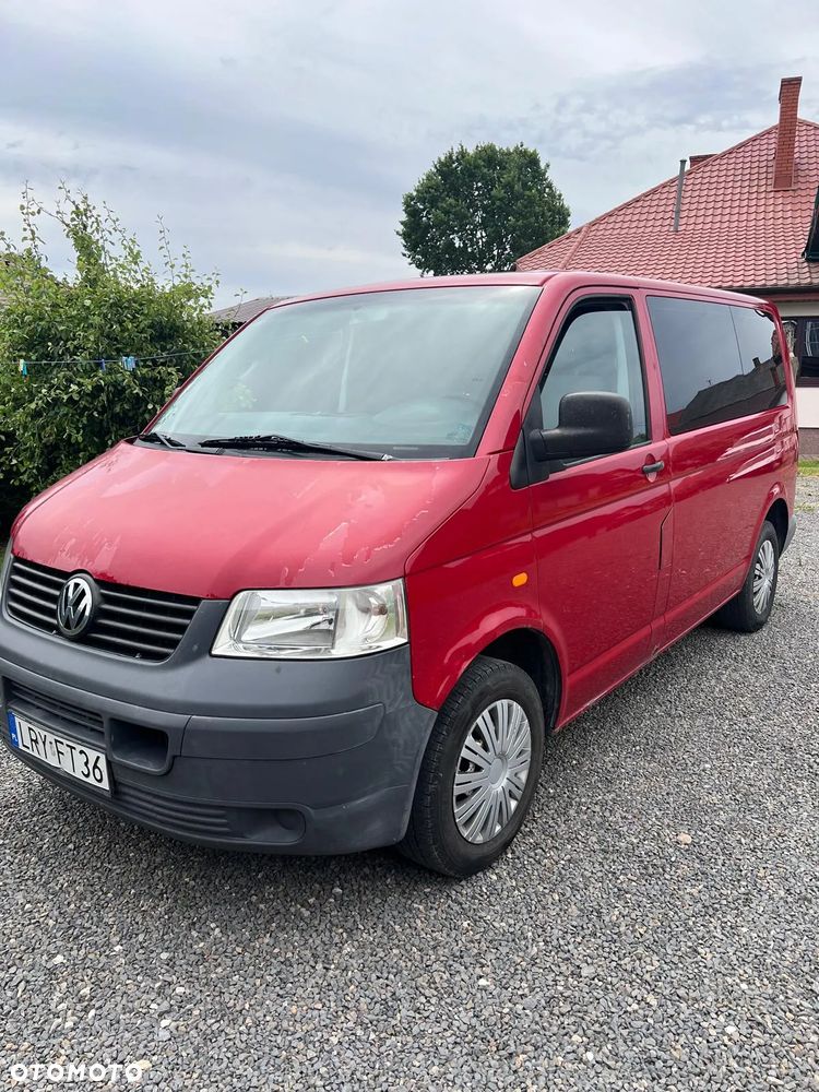 Volkswagen Transporter - 1