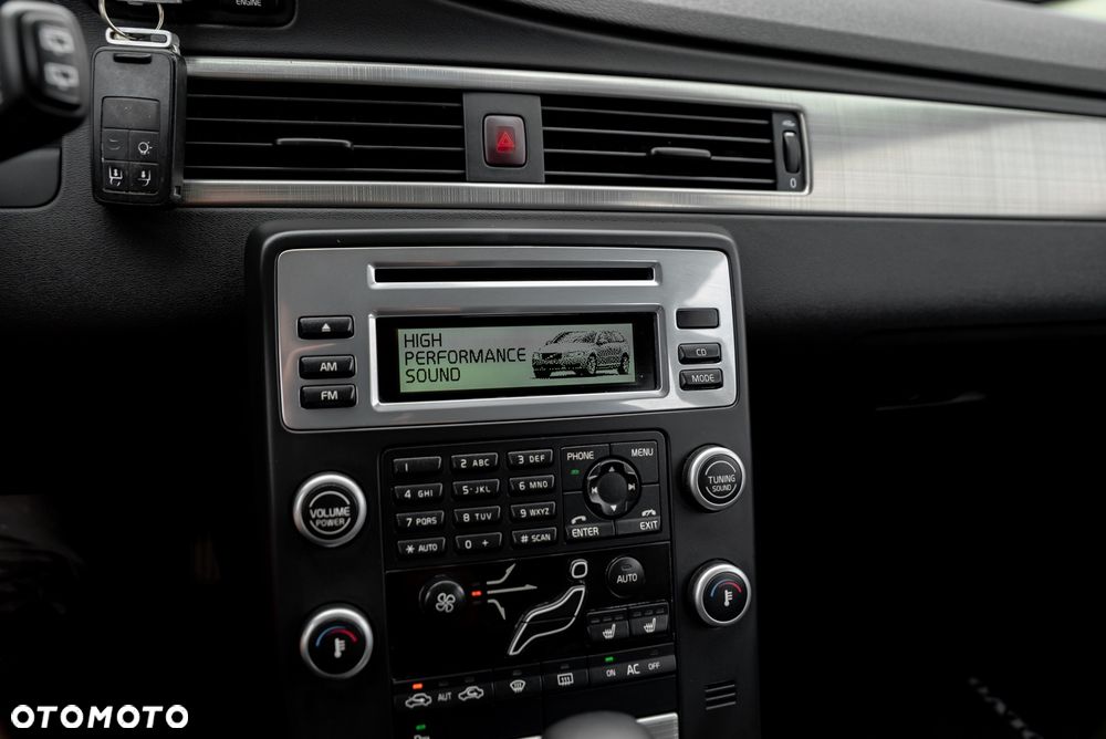 Volvo V70 2.5T Summum - 35