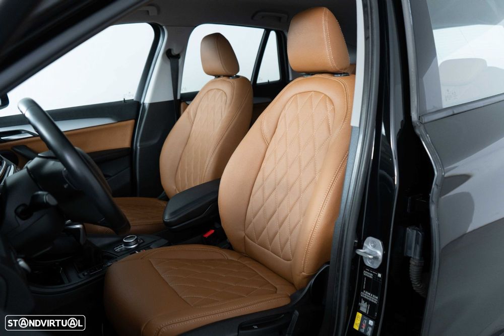 BMW X1 25 e xDrive Corporate Edition - 10