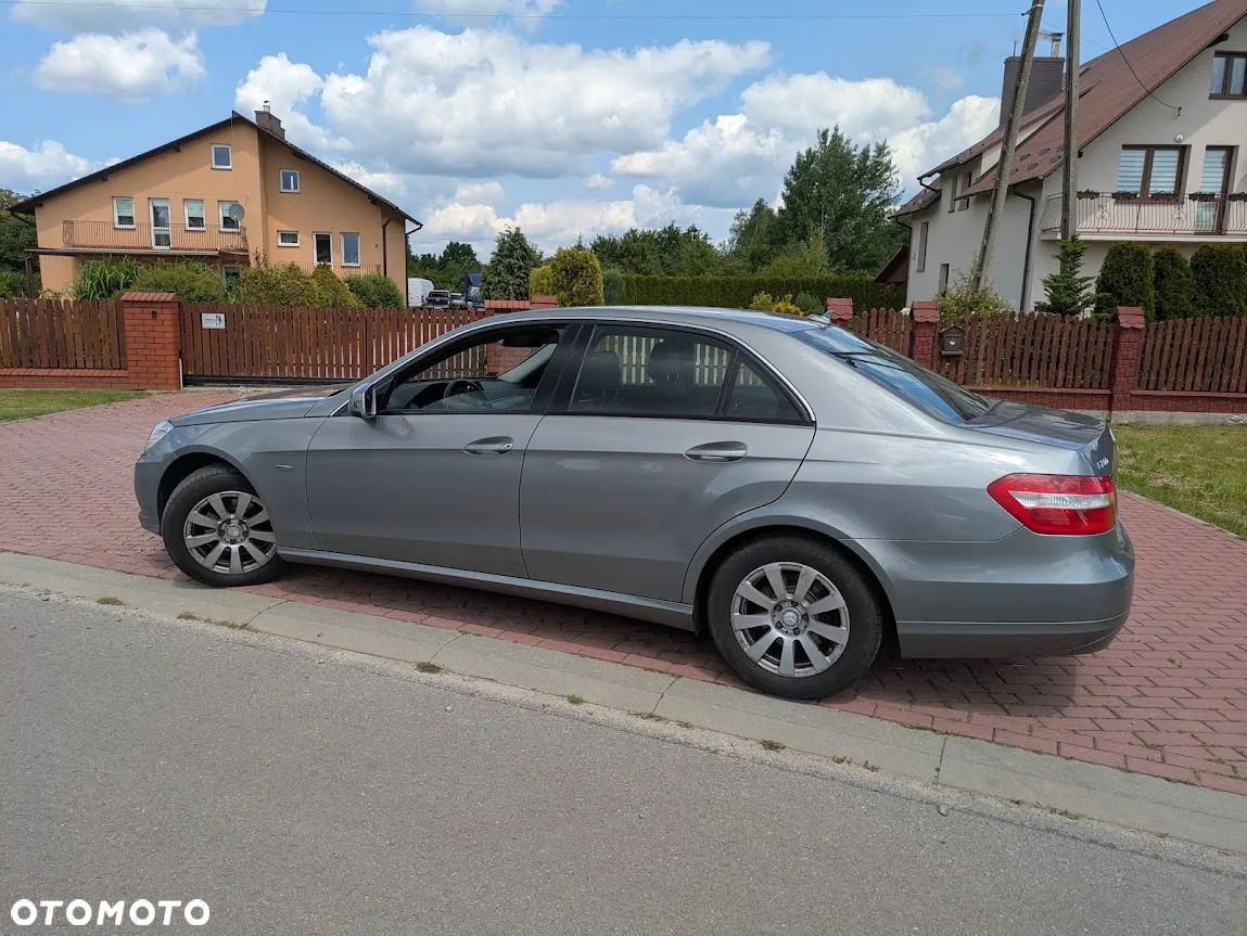 Mercedes-Benz Klasa E - 8