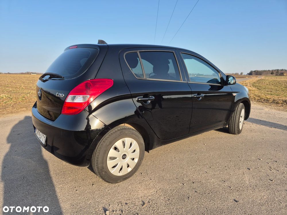 Hyundai i20 1.2 UEFA EURO 2012 Edition - 8