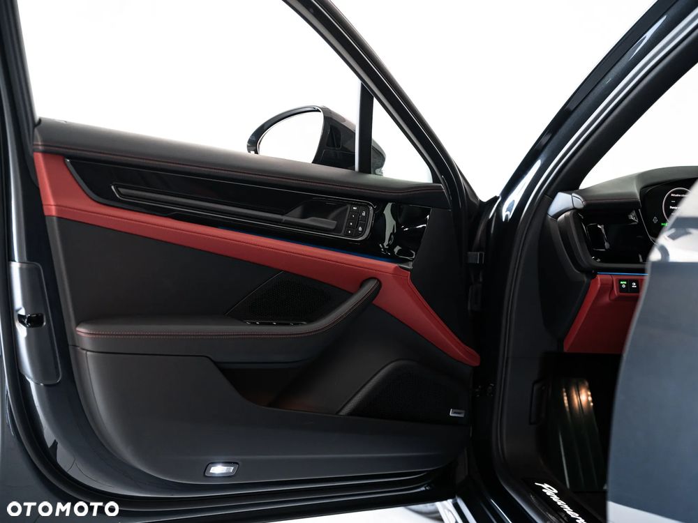Porsche Panamera 4 - 15