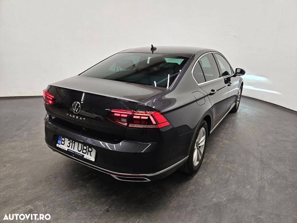 Volkswagen Passat 2.0 TDI DSG Highline - 3