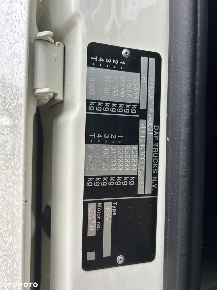 DAF XF 106 530 KM RETARDER 6x2 / 3 OSIOWY / NOWY TACHOGRAF / ORYGINALNY PRZEBIEG 525 TYS. KM / POLSKI SALON / 3 OŚKA / LAMPY LED / 2019 ROK !! - 32